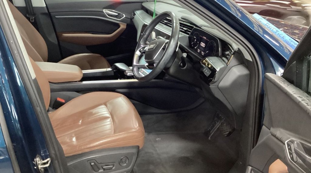 Used Audi e-tron 2021 for sale - 76367888: Photo 7