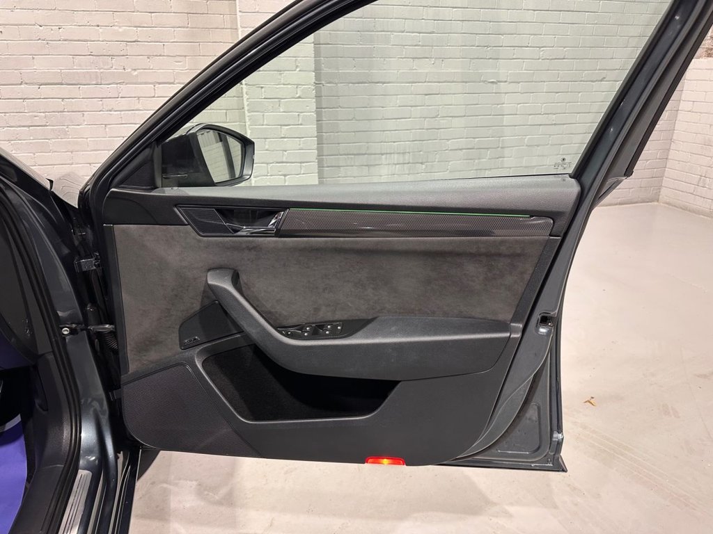 Used Skoda Superb 2017 for sale - 77436902: Photo 46