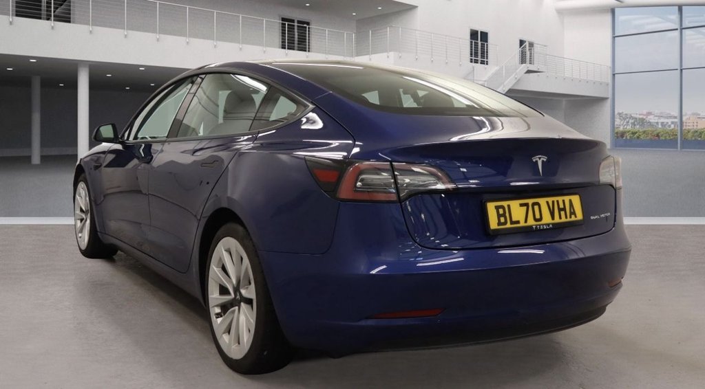 Used Tesla Model 3 2020 for sale - 76396103: Photo 3
