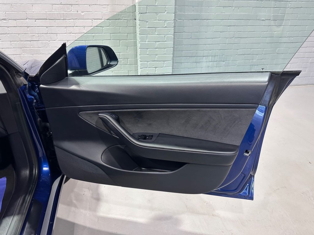 Used Tesla Model 3 2020 for sale - 76396103: Photo 37