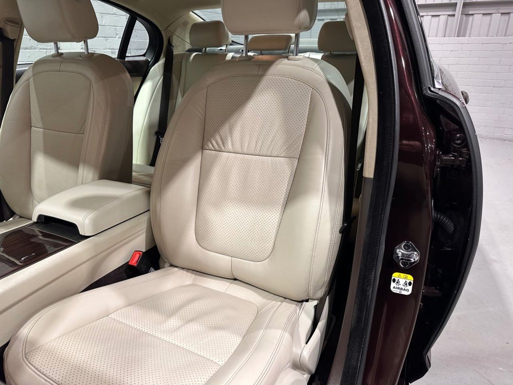 Used Jaguar XF 2011 for sale - 77451906: Photo 14