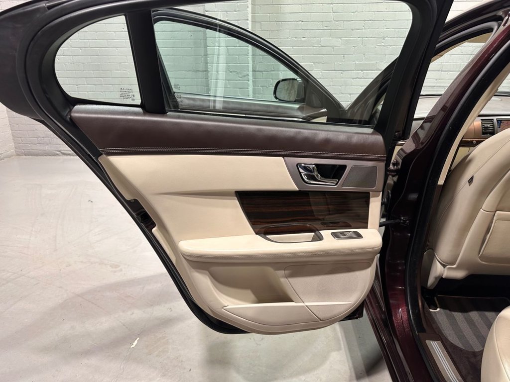 Used Jaguar XF 2011 for sale - 77451906: Photo 35
