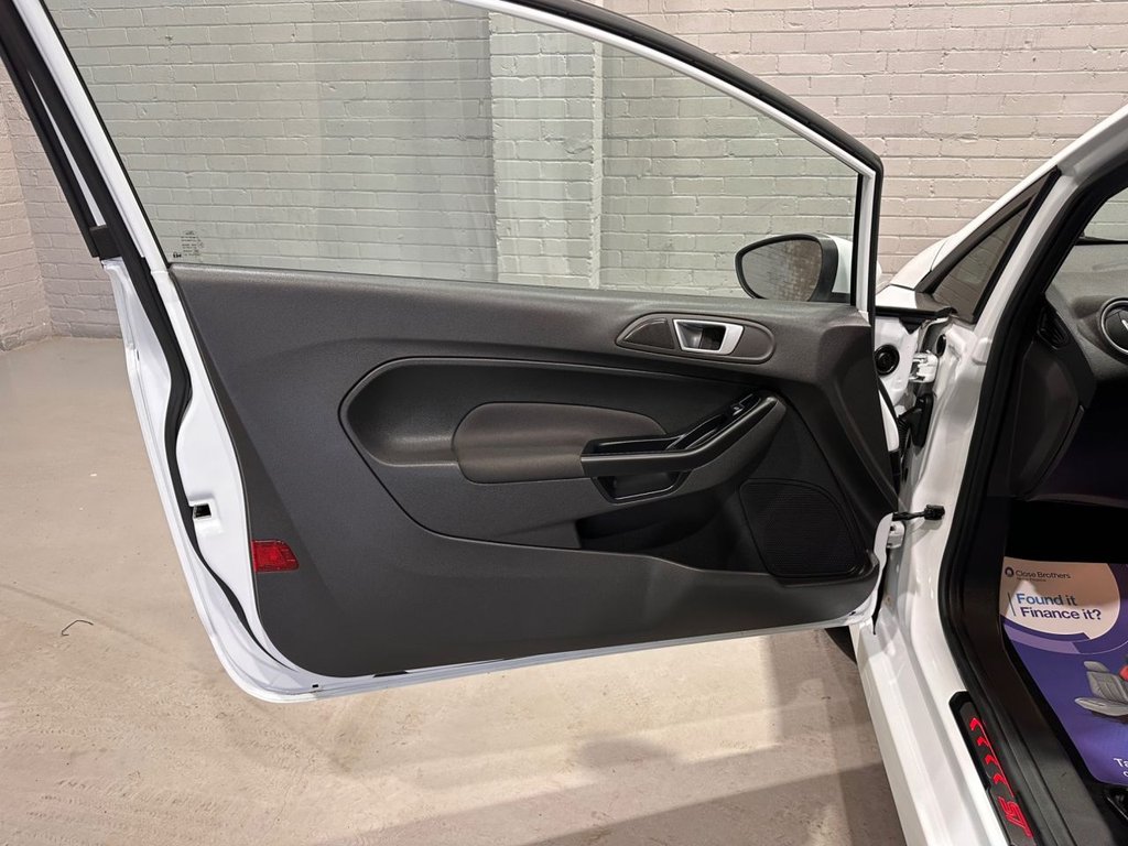 Used Ford Fiesta 2017 for sale - 78044181: Photo 35