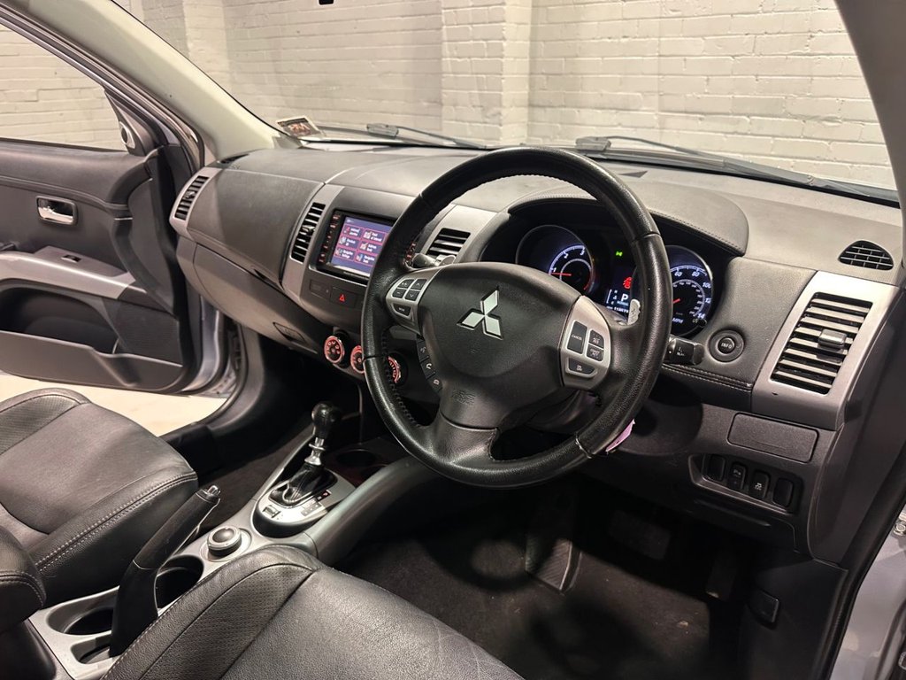 Used Mitsubishi Outlander 2012 for sale - 76710721: Photo 11