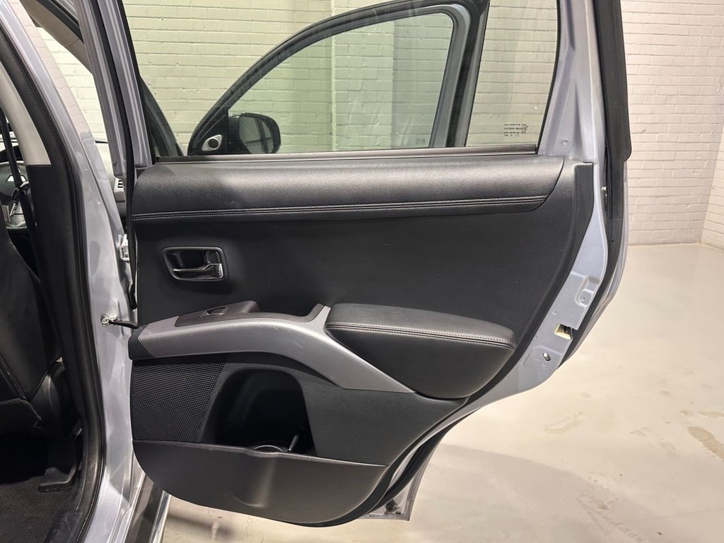 Used Mitsubishi Outlander 2012 for sale - 76710721: Photo 27