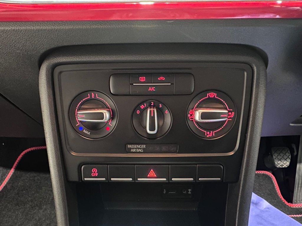 Used Volkswagen Beetle 2016 for sale - 76698409: Photo 28