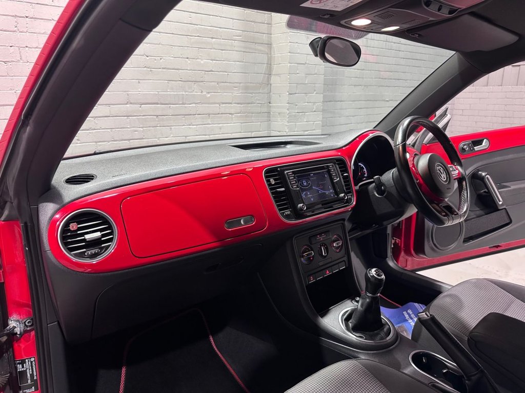 Used Volkswagen Beetle 2016 for sale - 76698409: Photo 9