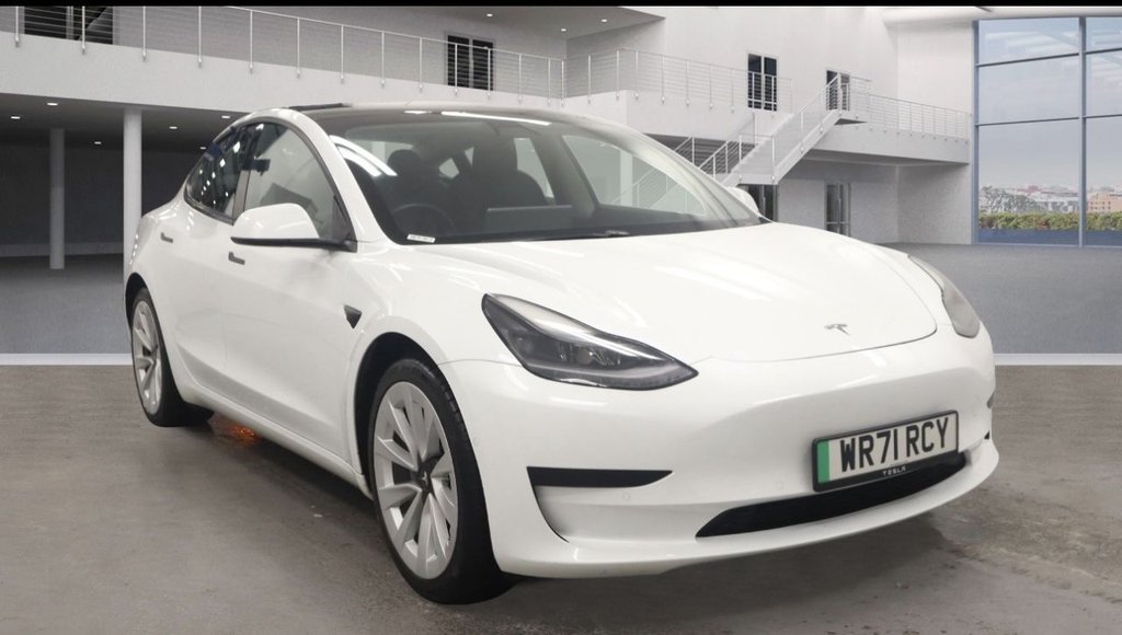 Used Tesla Model 3 2021 for sale - 76642638: Photo 2
