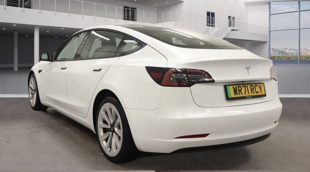 Used Tesla Model 3 2021 for sale - 76642638: Photo 5