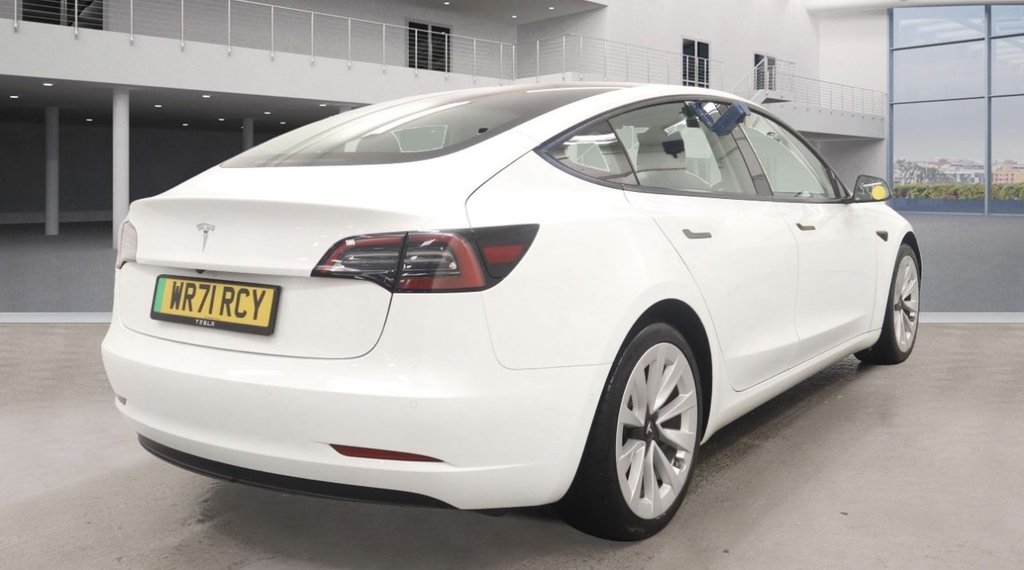 Used Tesla Model 3 2021 for sale - 76642638: Photo 6