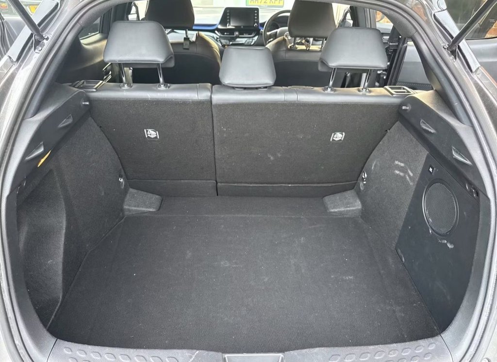 Used Toyota C-HR 2020 for sale - 78017808: Photo 8