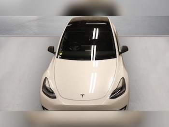 Used Tesla Model Y 2023 for sale - 79210297: Photo