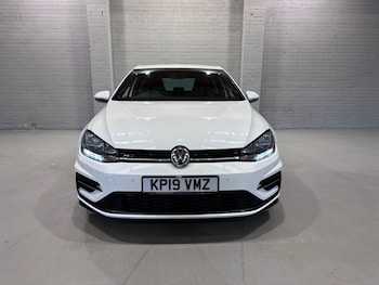 Used Volkswagen Golf 2019 for sale - 75666897: Photo