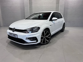 Used Volkswagen Golf 2019 for sale - 75666897: Photo