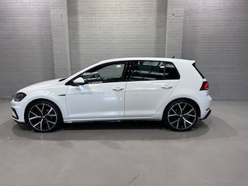Used Volkswagen Golf 2019 for sale - 75666897: Photo