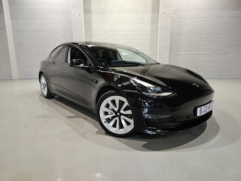 Tesla - Model 3
