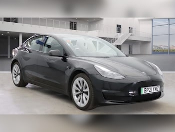 Used Tesla Model 3 2021 for sale - 76124252: Photo 2