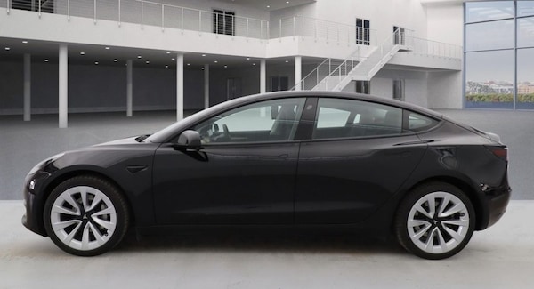 Used Tesla Model 3 2021 for sale - 76124252: Photo 3