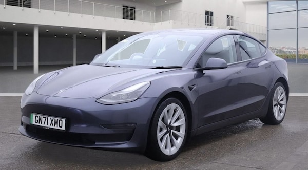 Used Tesla Model 3 2021 for sale - 76216816: Photo 1