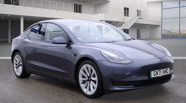 Used Tesla Model 3 2021 for sale - 76216816: Photo 2