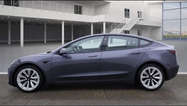 Used Tesla Model 3 2021 for sale - 76216816: Photo 3