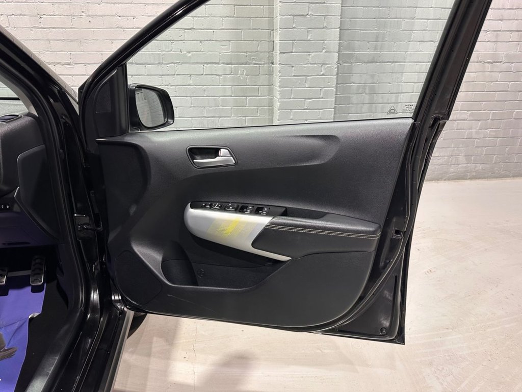 Used Kia Picanto 2022 for sale - 76642651: Photo 36