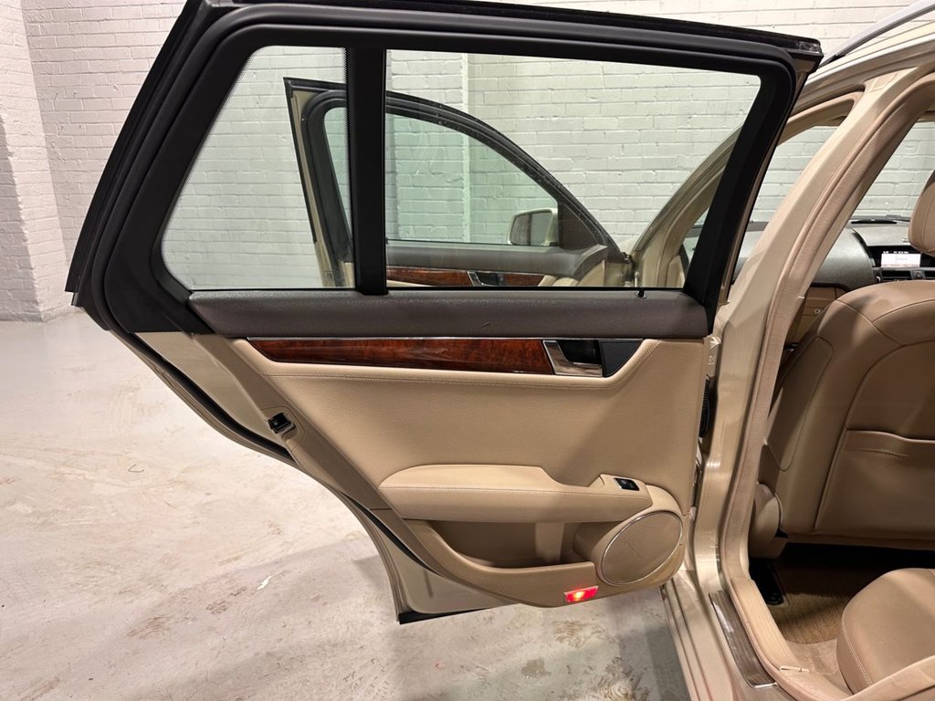 Used Mercedes-Benz C Class 2009 for sale - 78124629: Photo 23