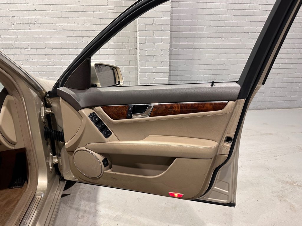 Used Mercedes-Benz C Class 2009 for sale - 78124629: Photo 26