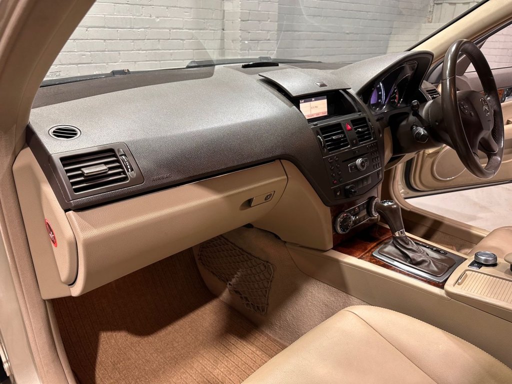 Used Mercedes-Benz C Class 2009 for sale - 78124629: Photo 7