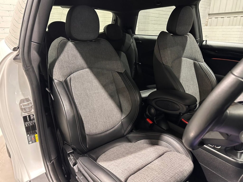 Used MINI Electric Hatch 2021 for sale - 76784105: Photo 13