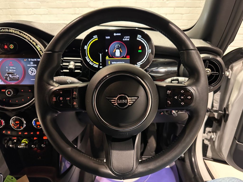 Used MINI Electric Hatch 2021 for sale - 76784105: Photo 16