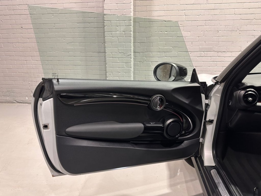 Used MINI Electric Hatch 2021 for sale - 76784105: Photo 39