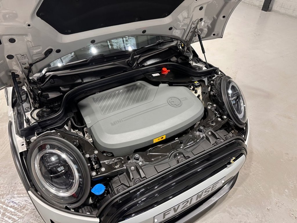 Used MINI Electric Hatch 2021 for sale - 76784105: Photo 47