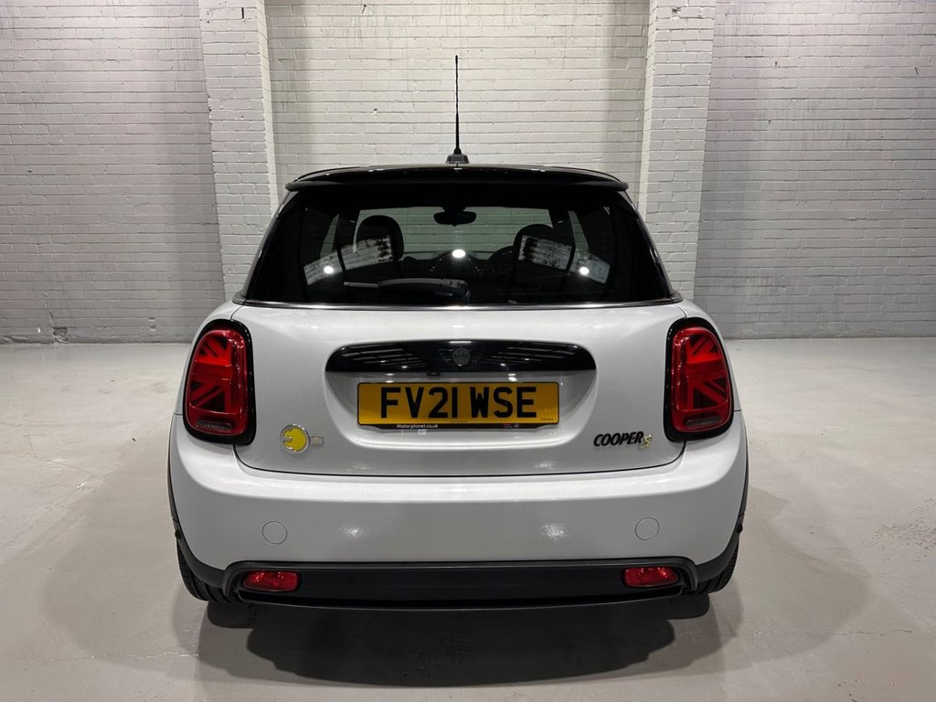 Used MINI Electric Hatch 2021 for sale - 76784105: Photo 7