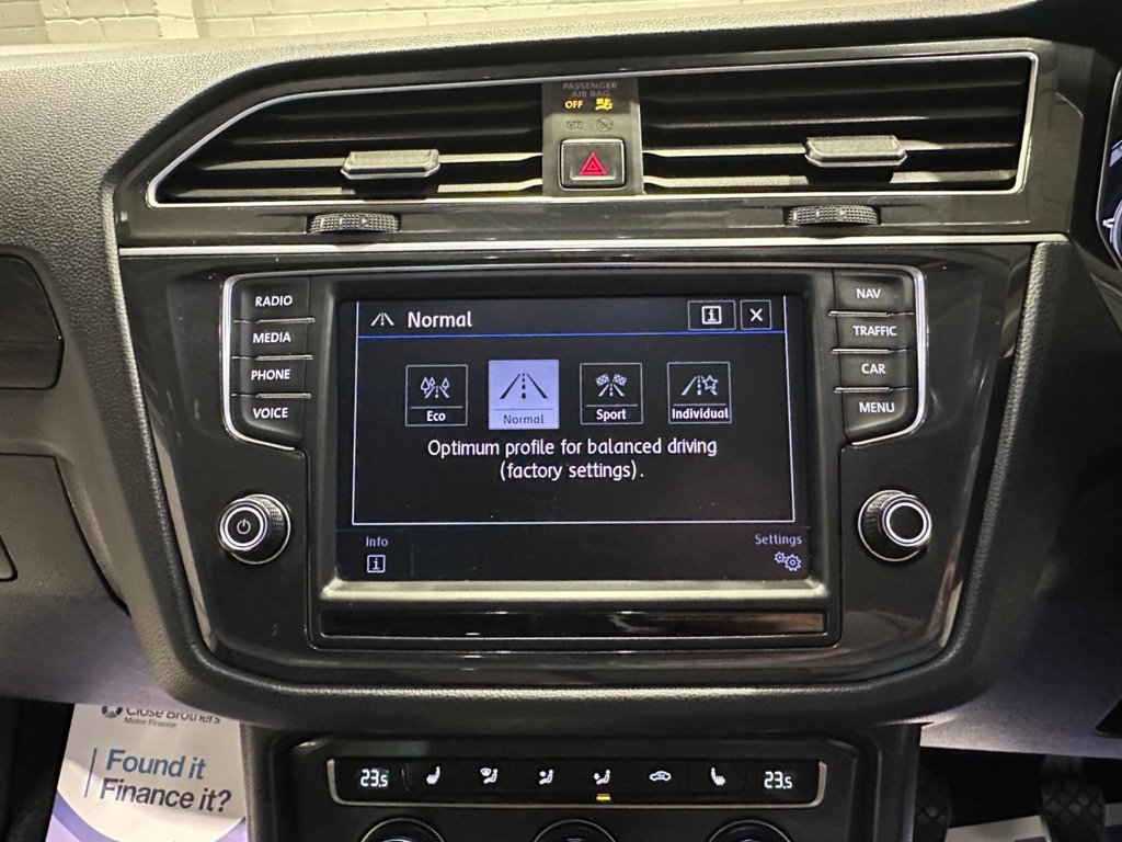 Used Volkswagen Tiguan 2016 for sale - 76367875: Photo 35
