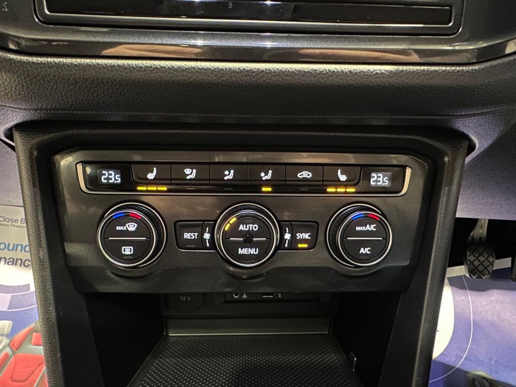Used Volkswagen Tiguan 2016 for sale - 76367875: Photo 41