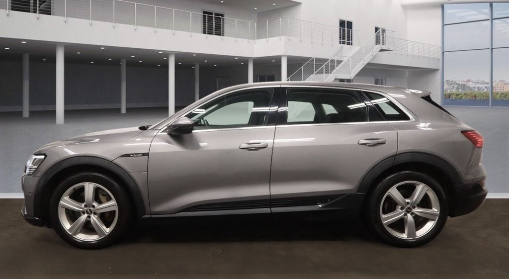 Used Audi e-tron 2021 for sale - 77850209: Photo 3