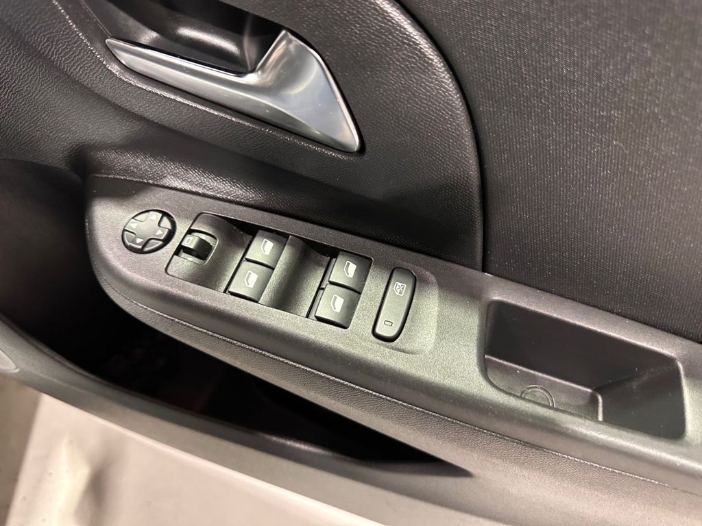 Used Vauxhall Corsa 2023 for sale - 76758617: Photo 34