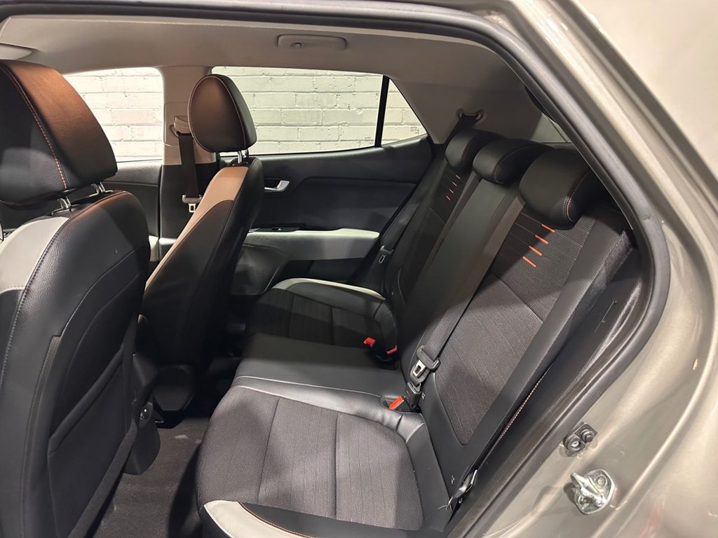 Used Kia Stonic 2018 for sale - 77436366: Photo 16