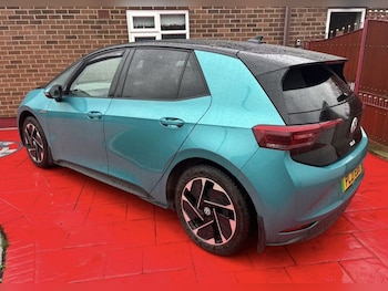 Used Volkswagen ID.3 2021 for sale - 77734619: Photo