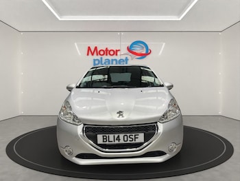 Used Peugeot 208 2014 for sale - 79077353: Photo