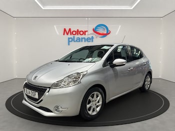 Used Peugeot 208 2014 for sale - 79077353: Photo