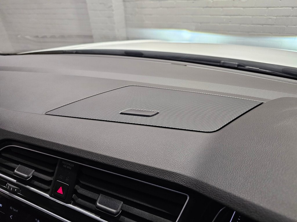 Used Volkswagen Tiguan 2020 for sale - 75877194: Photo 42