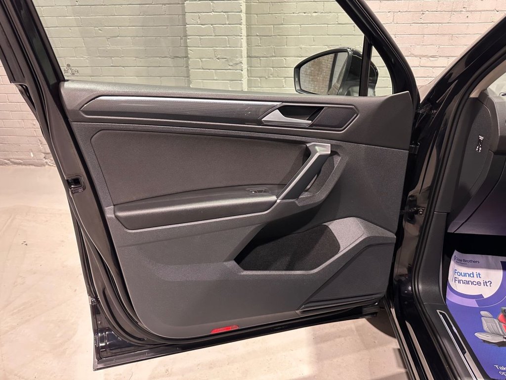 Used Volkswagen Tiguan 2018 for sale - 77451455: Photo 44