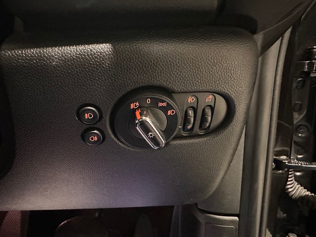 Used MINI Electric Hatch 2020 for sale - 76841229: Photo 21