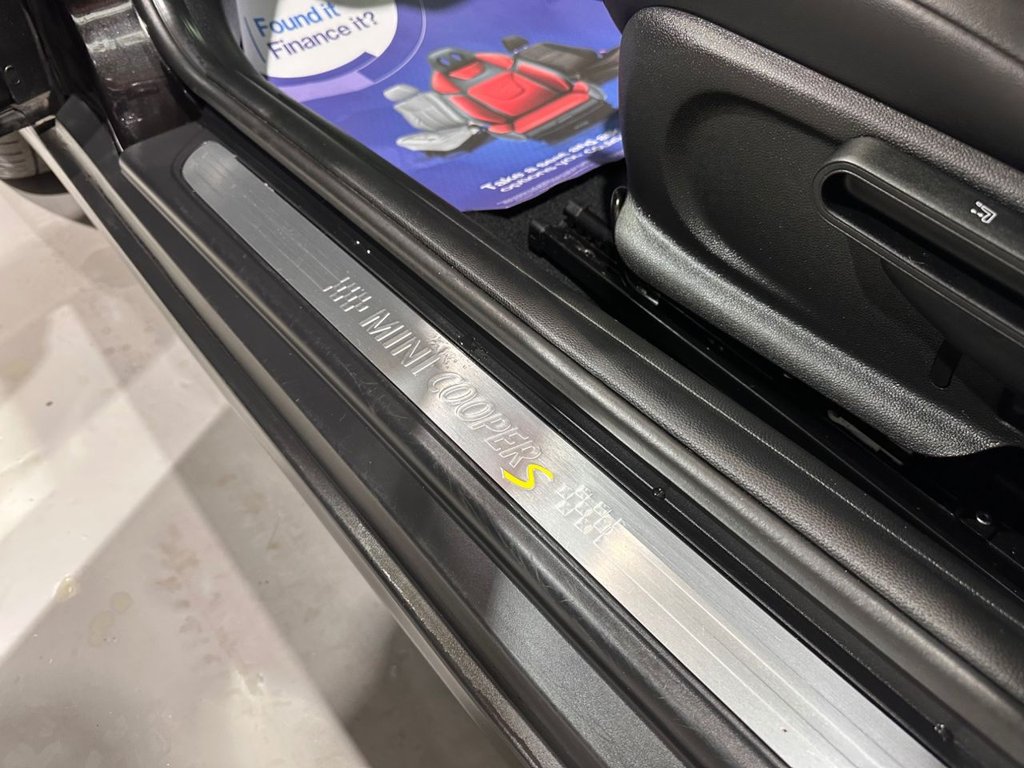 Used MINI Electric Hatch 2020 for sale - 76841229: Photo 47