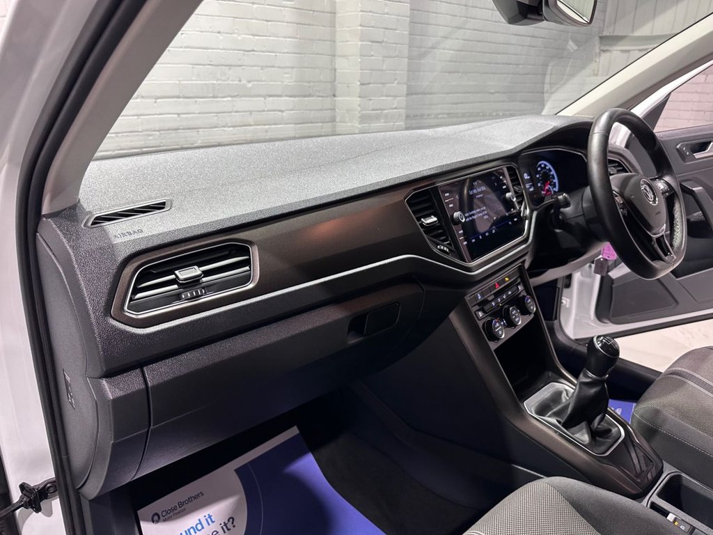 Used Volkswagen T-Roc 2018 for sale - 76173343: Photo 10