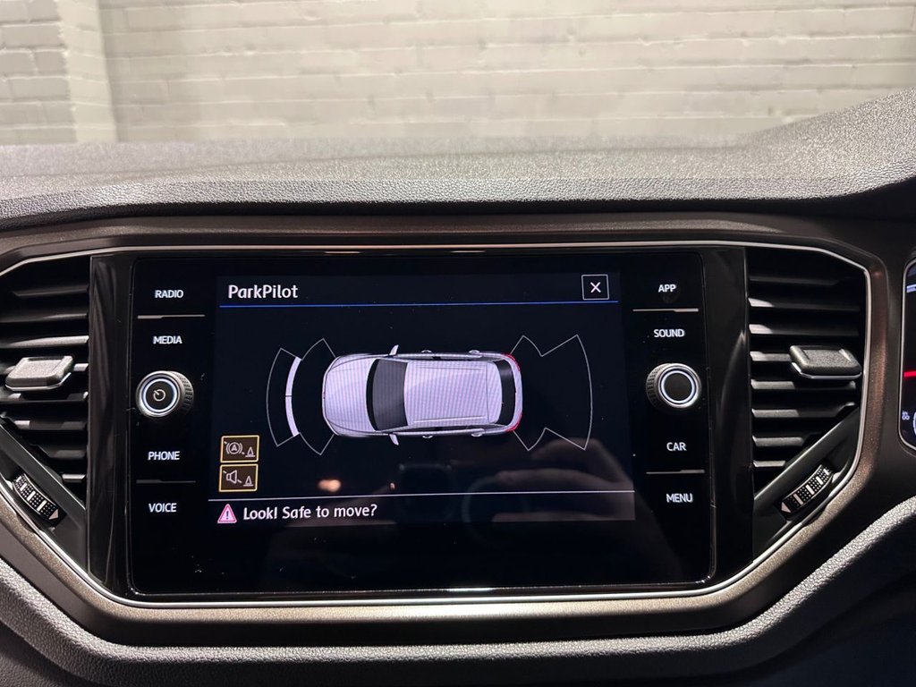 Used Volkswagen T-Roc 2018 for sale - 76173343: Photo 25