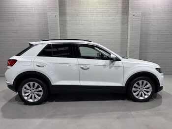 Used Volkswagen T-Roc 2018 for sale - 76173343: Photo 2