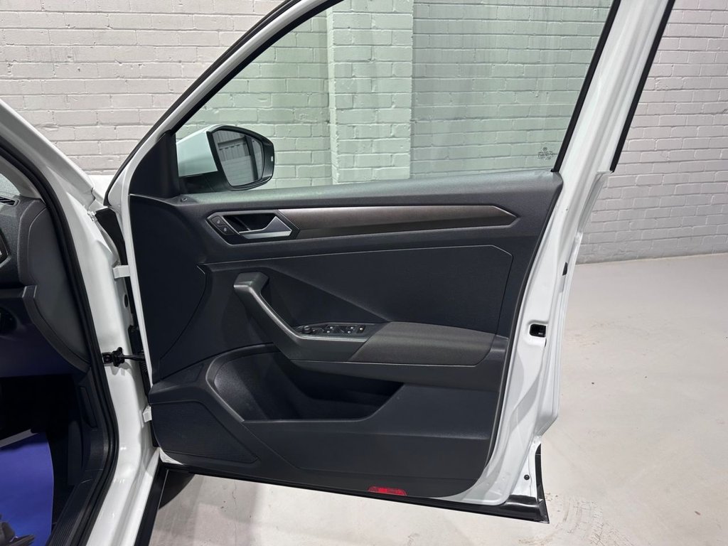 Used Volkswagen T-Roc 2018 for sale - 76173343: Photo 38